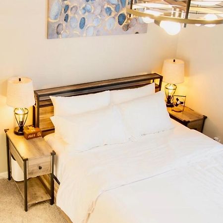 Hometel Premium Guest Suite W/ Private Entrance Ypsilanti Zewnętrze zdjęcie