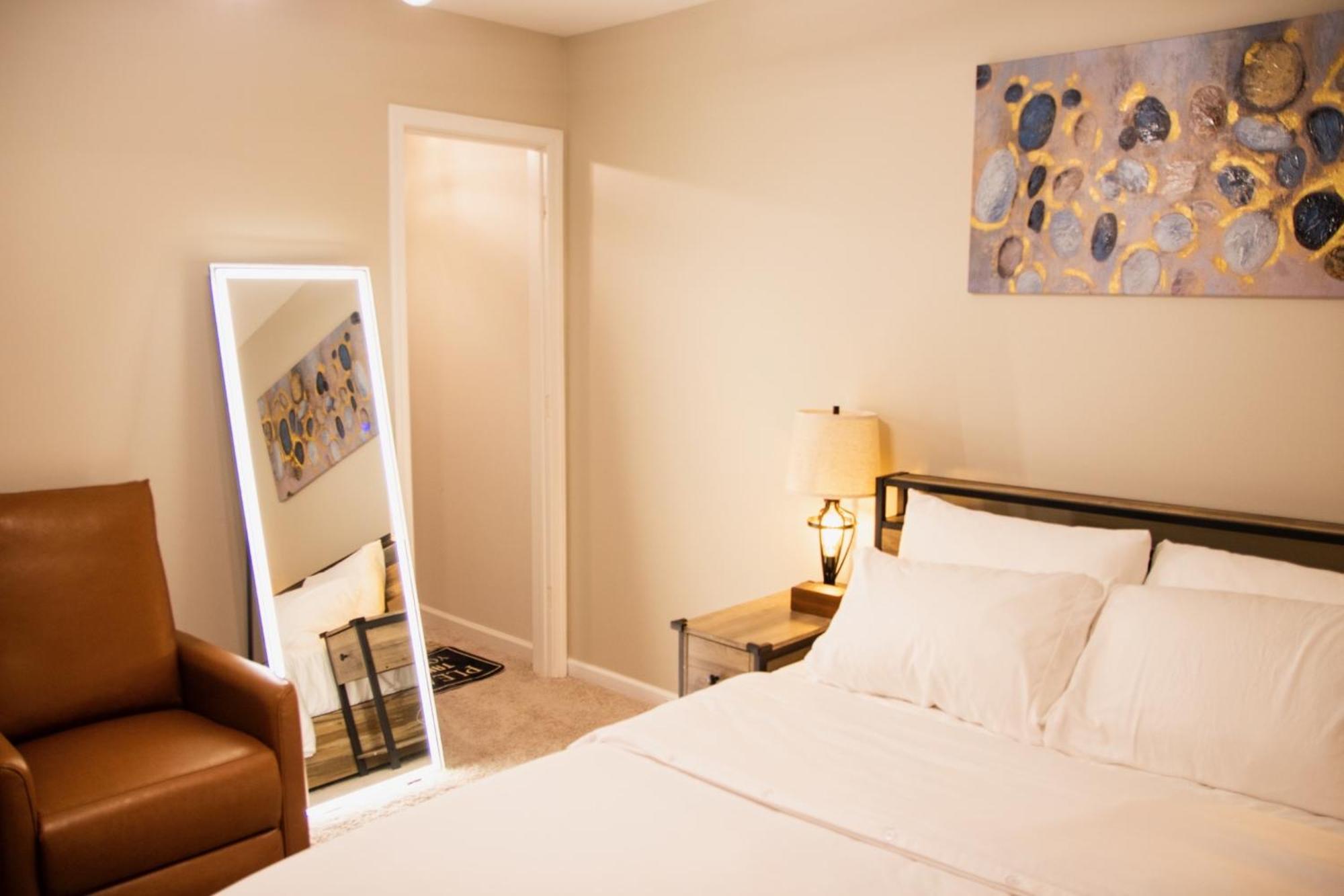 Hometel Premium Guest Suite W/ Private Entrance Ypsilanti Zewnętrze zdjęcie